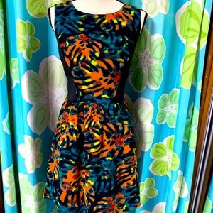 2/$15- Kensie Tropical Leaf Print Dress